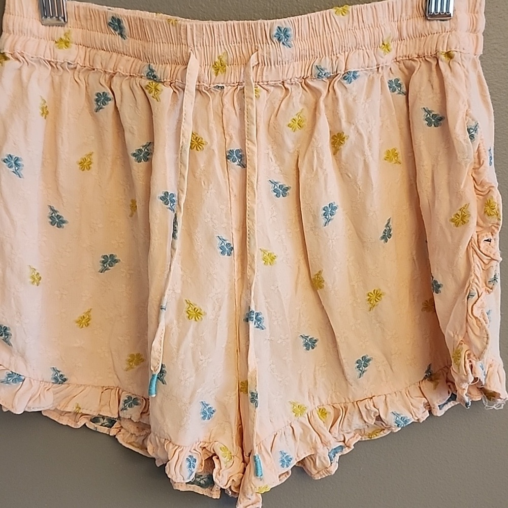 Anthropologie Peach Floral Shorts - Picture 3 of 14